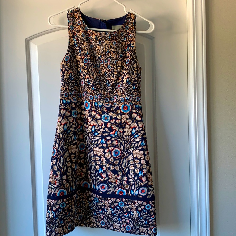 Anthropologie Navy Blue Floral shift dress Size 2